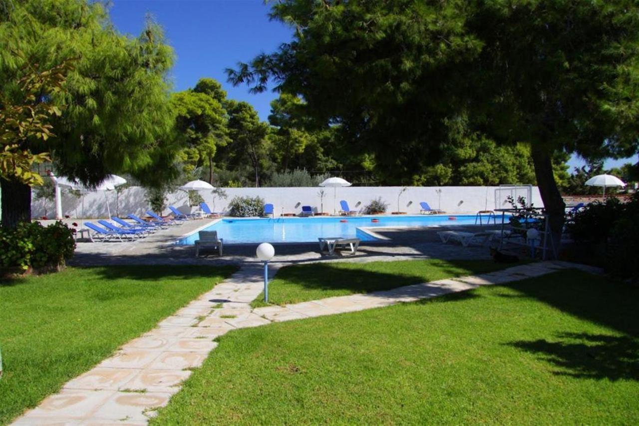 Siagas Beach Hotel Agii Theodori Exterior foto