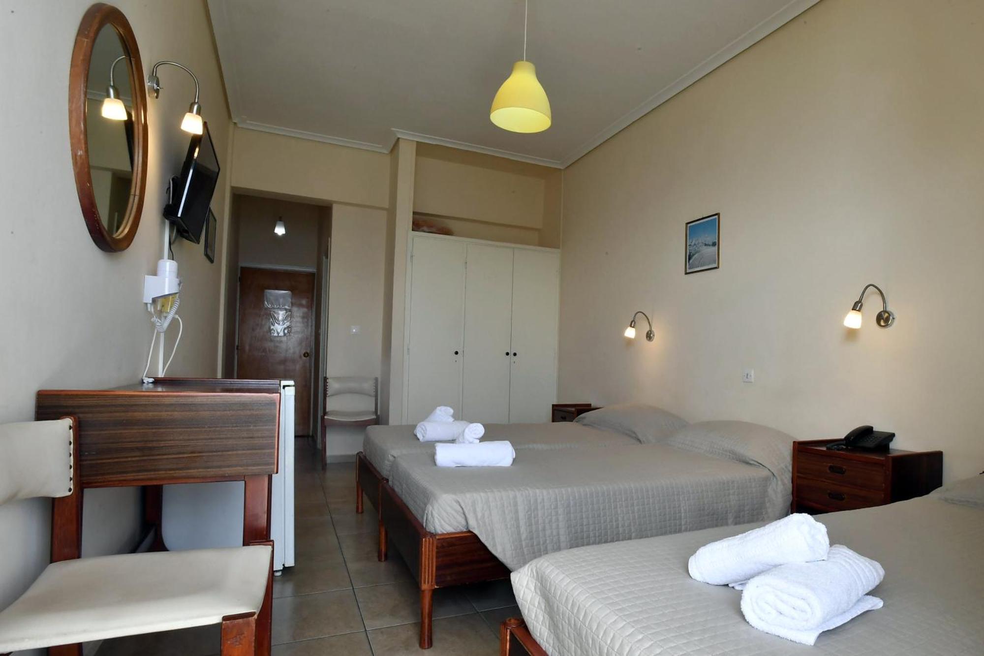 Siagas Beach Hotel Agii Theodori Exterior foto
