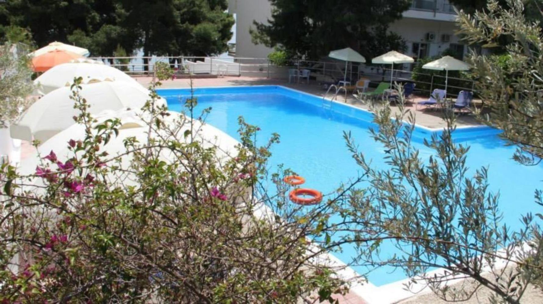 Siagas Beach Hotel Agii Theodori Exterior foto